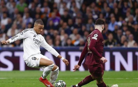 熊猫体育-包含姆巴佩回归赛场，逆转首场状态亮眼，加拿大队观众沸腾！的词条