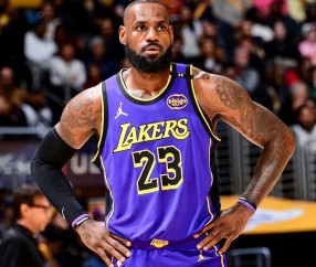 PANDA-詹姆斯在独行侠比赛中高光表现，出色防守引发热议！的简单介绍